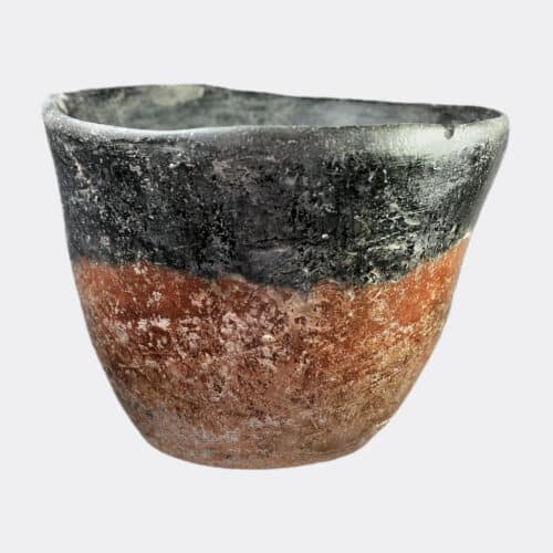 Egyptian Naqada blacktop burnished pottery vase