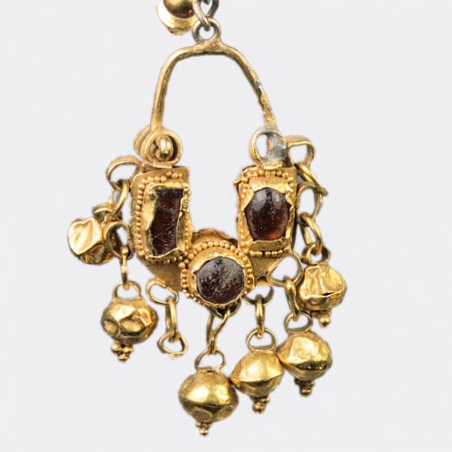 Roman Antiquities - Roman gold and garnet earrings