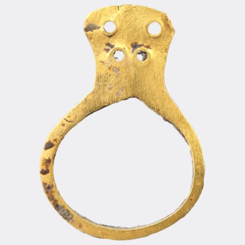 Miscellaneous Antiquities - Bodrogkeresztur gold ring shaped idol