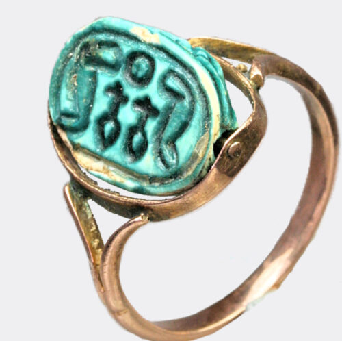 Egyptian Antiquities - Egyptian steatite scarab in later gold ring