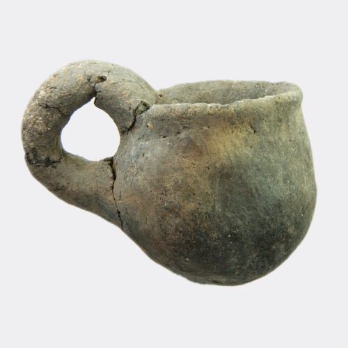 British Iron Age pottery cup