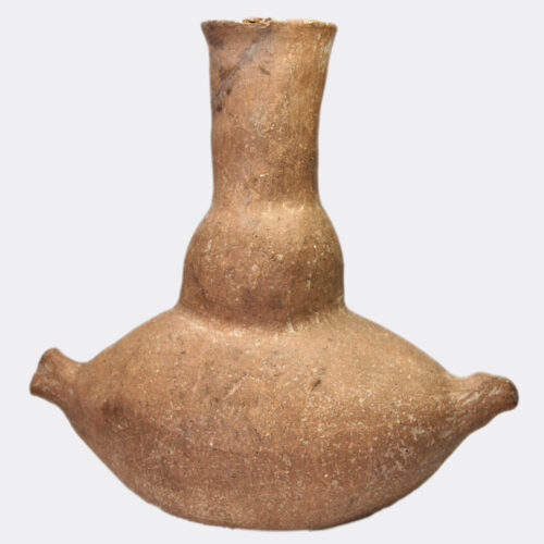 Pre-Columbian pottery vase in the form of a seal