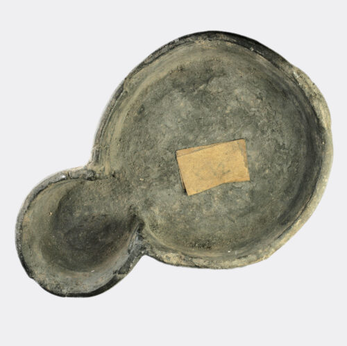 Roman North European Achtförmige pottery open oil lamp